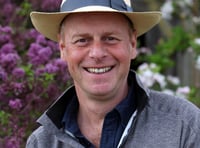 Garden expert to attend show