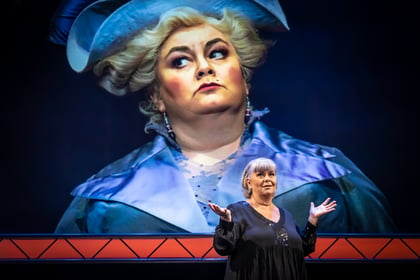 Dawn French presents her one women show