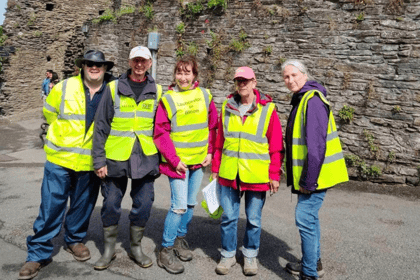 Community group help keep streets clean with bank holiday litter pick
