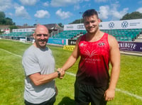 Pirates sign Cornish lock Hallam