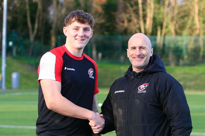 Cornish Pirates joint head coach Gavin Cattle welcomes Barnaby Elderkin to the club